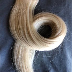 17 inch tape-in human hair extensions 💕